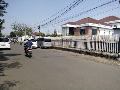 Photos of Pengadilan Tinggi Jawa Barat