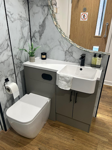 Riverside Bathroom Showroom - Thumbnail