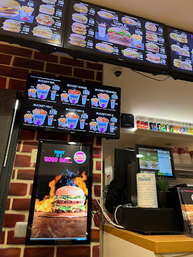 Photo 1 - Chic' n burger