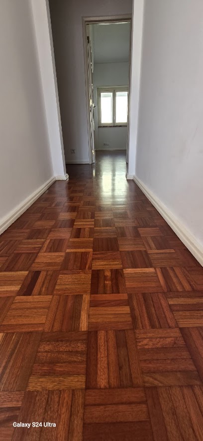 CONSTRUTEC Remodelações localiza-se em R. da Atalaia, 1200-036 Lisboa