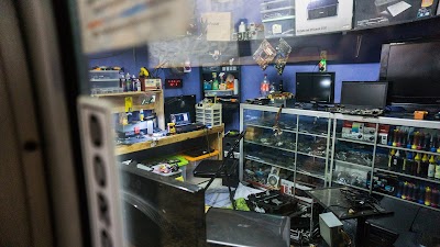 electronics-store