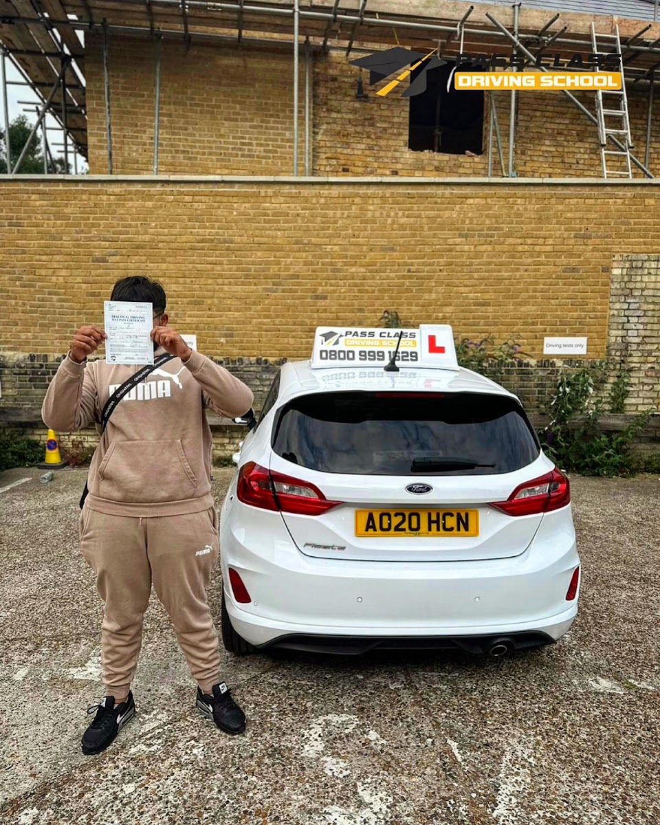 Pass Class Driving School - Driving Instructors in 98 Goodmayes Rd