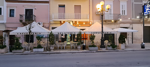 BAR CAFETERIA GELATERIA MONTANARO Cornetteria