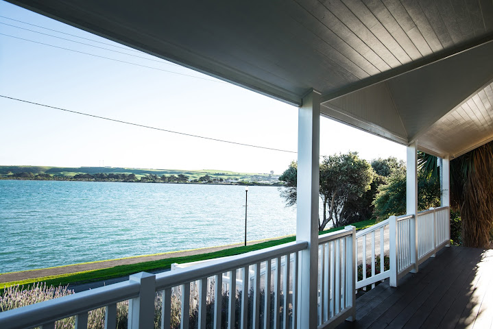 The Ark Stanley by null