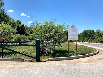 Earth city Levee Trail