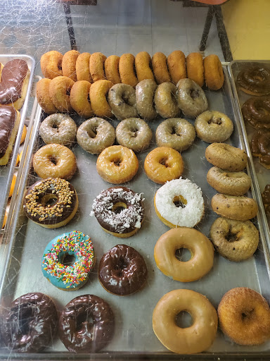 Dippin Donuts - Visual