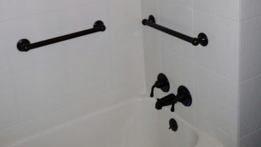 Bath Glaze of La Crosse