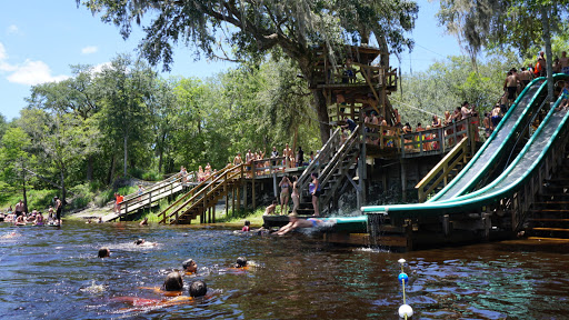Bob's River Place - Visual