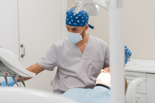 Dentistas urgencias 24 horas. Gómez Lacasa Clínica Dental