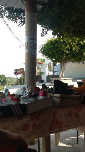 LeslyGrey Store - Visual