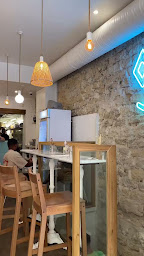 Photo n°53 de Azur Café Champs-Elysées - Brunch | Coffee Shop| Lunch à Paris (Café)