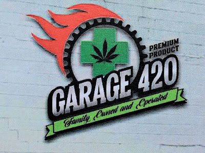 Photo of Garage 420