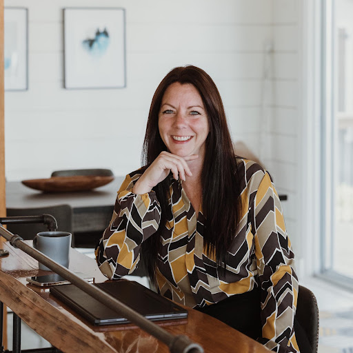 Chrissie McMillan Real Estate Broker at RE/MAX Pembroke Realty Ltd.