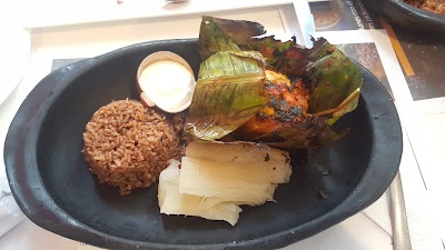 Photos of Donde Mama
