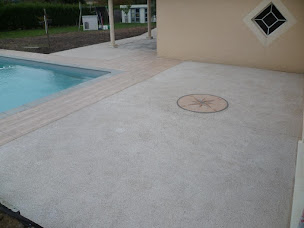 Photo n°9 de MATRAS LAURENT à Landiras (Société de construction de piscine)