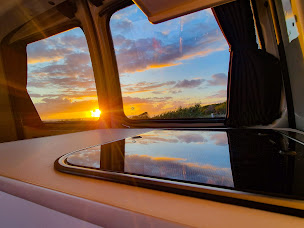 Photo n°18 de Van-Away La Réunion - Location de vans aménagés et Voitures à Saint-Paul (Agence de location de fourgonnettes)