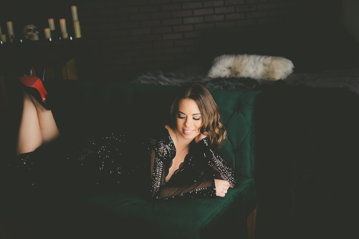 anna alethia photography portfolio — boudoir photography sample 6