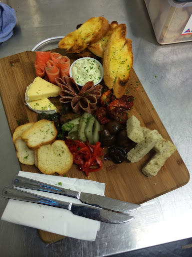 Caroline's Boatshed Bar and Eatery - Thumbnail