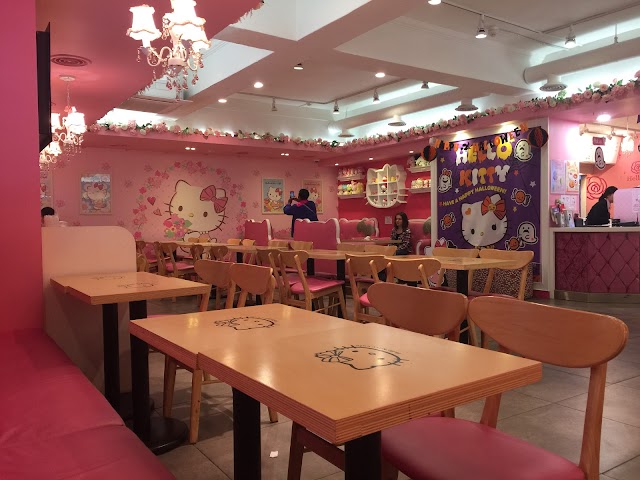 Hello Kitty Cafe