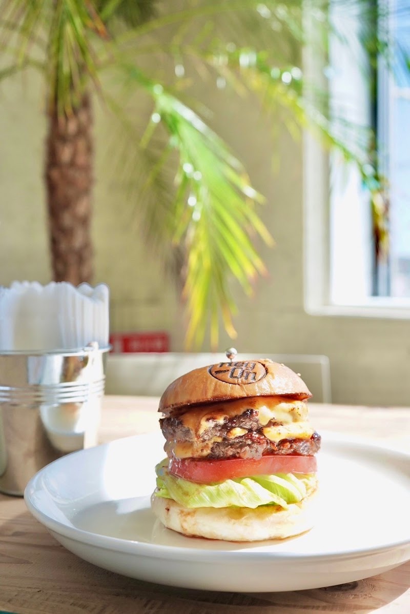 Reg-On Diner 鵠沼海浜公園店