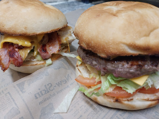 Photo 1 - Le Gourmet Burger