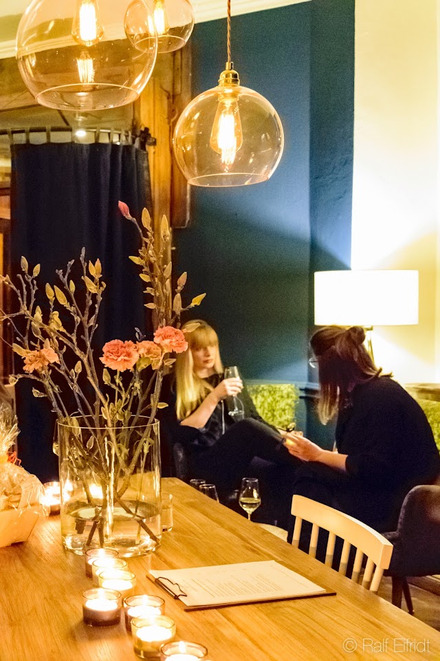 NEUMOND Restaurant
