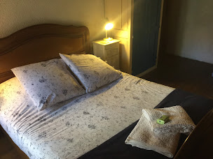 Photo n°4 de La Poterne à Stigny (Logement meublé)