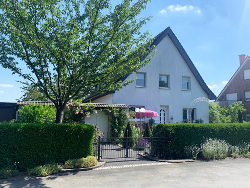 𝗜𝗠𝗠𝗢𝗕𝗜𝗟𝗜𝗘𝗡𝗠𝗔𝗞𝗟𝗘𝗥 𝗨𝗡𝗡𝗔 - Engel & Völkers Immobilien Unna - Lünen - Werne