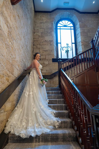 One of a Kind Bridal Outlet - Thumbnail