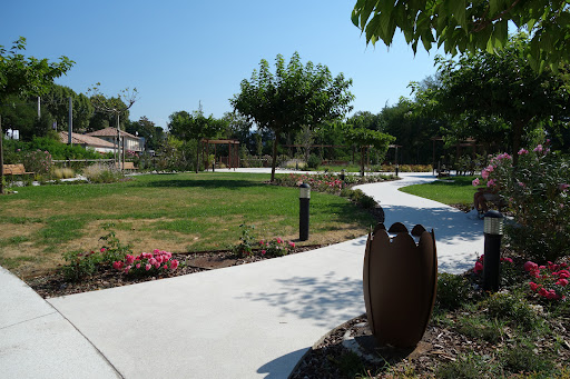Photo de Ehpad Léon Rouveyrol à Lachapelle-sous-Aubenas (07200)
