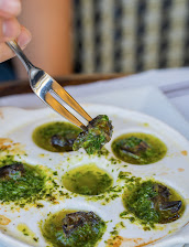 Caracoles En Salsa