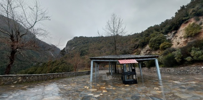 Ιερός Ναός Αγίας Τριάδος - Κάτω Όλυμπος