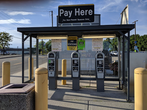 Croton Harmon Train Station Parking Lot - Thumbnail