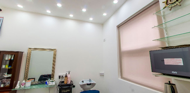 Sharp Scissors Barber Tottenham Phone number