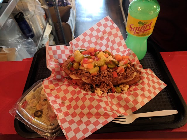 Muncheeez Deli