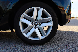 Photo n°14 de SimpliciCar Rambouillet - Véhicules occasions - Motos - LLD - Estimation gratuite à Gazeran (Vendeur de voitures d'occasion)