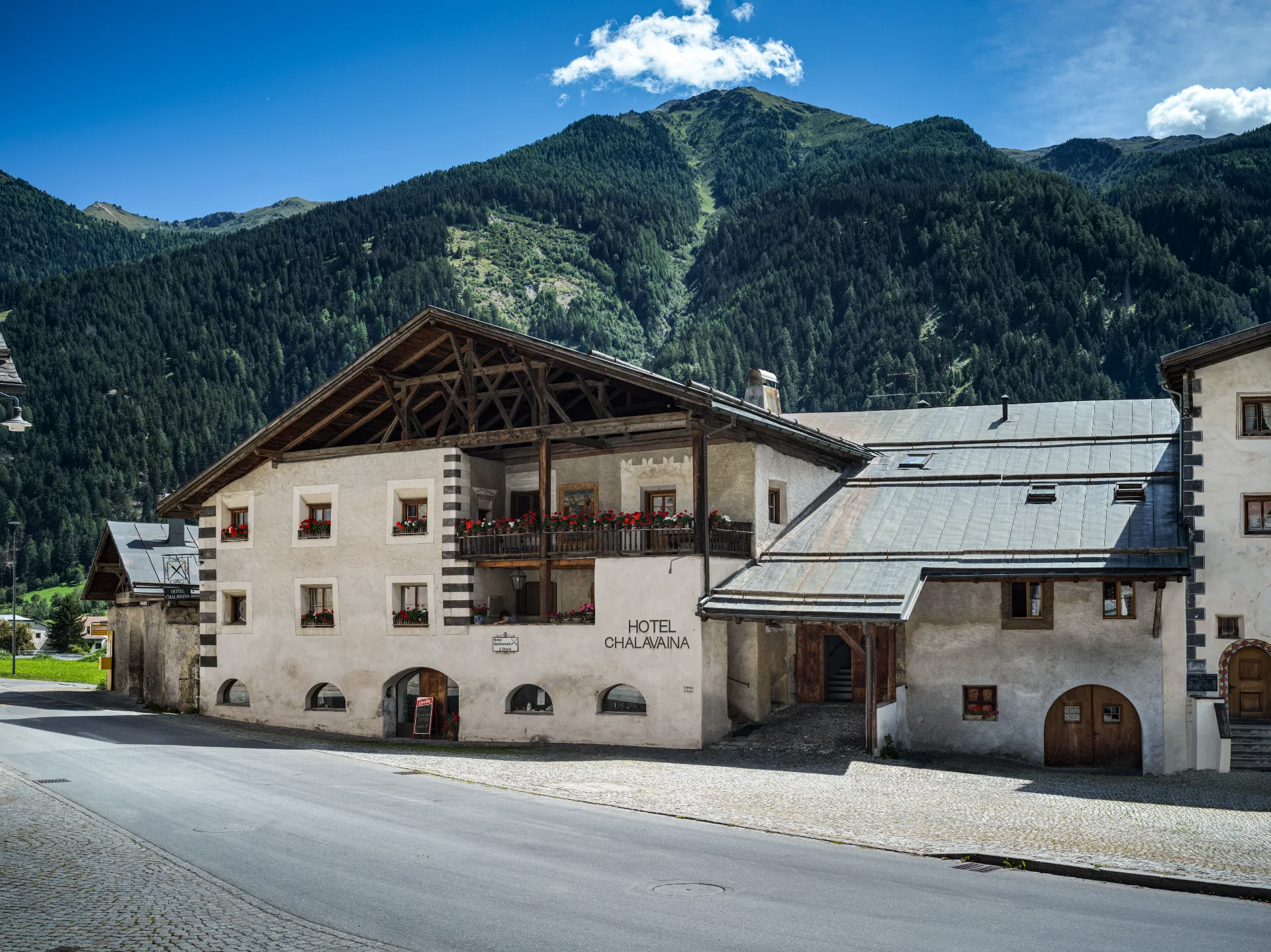 Hotel Chasa Chalavaina - Historisches Hotel des Jahres 2024