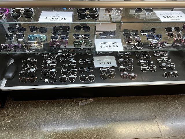 Alternative Retail | Tustin, CA by null
