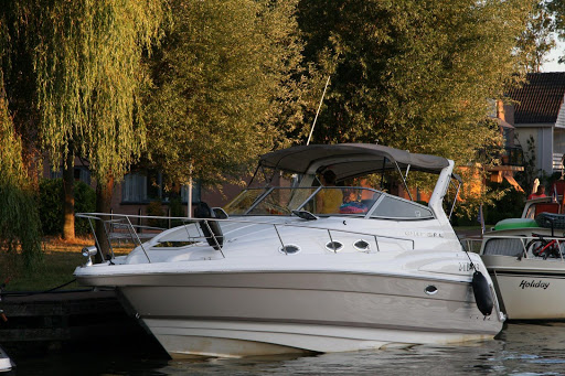 Essensportboats v.o.f. - Thumbnail