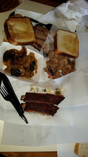 Zeke's BBQ - Visual