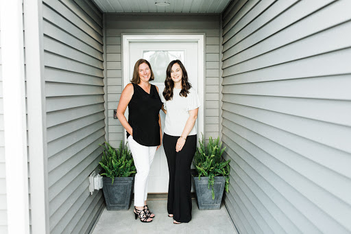 Julie Brown Real Estate Group RE/MAX Affiliates - Thumbnail