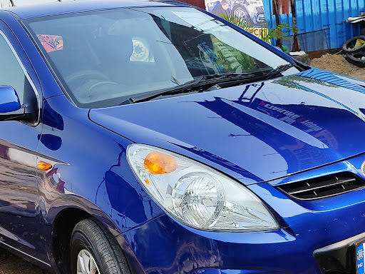 Car compounding & polishing treatment post image