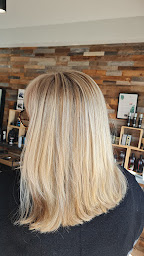 Photo n°18 de Art'Neo Coiffure barbier esthétique à Durtal (Magasin de produits de beauté)