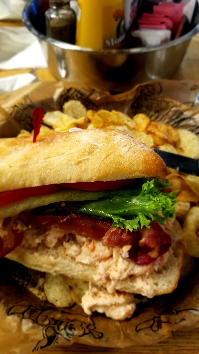 Vivio's Food & Spirits