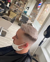 Photo n°12 de Absolu Tifs à Cournon-d'Auvergne (Salon de coiffure)