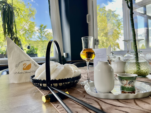 White Swan Hôtel - Thumbnail