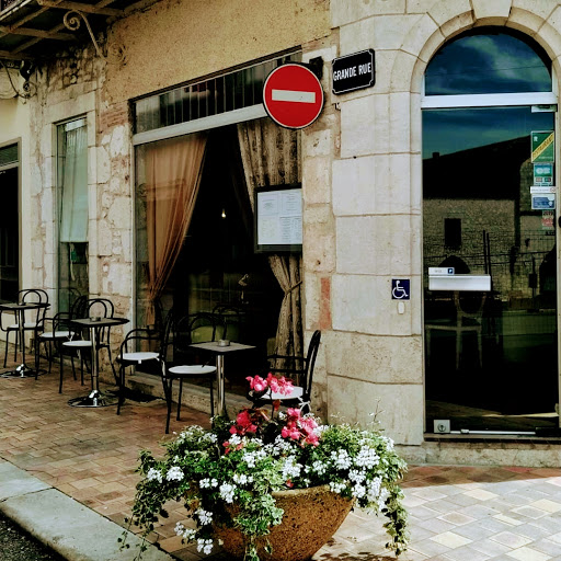 Photo 9 - Casti Pizza