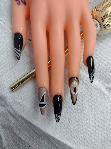 Clio Professionals Beauty School
