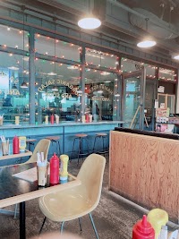 HAMBURGER GOLDEN BROWN OMOTESANDO ハンバーガー 表参道