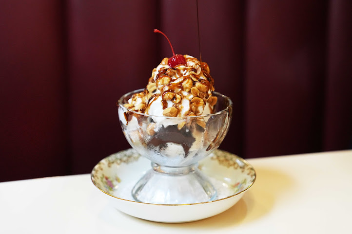 Agnes and Sherman by null